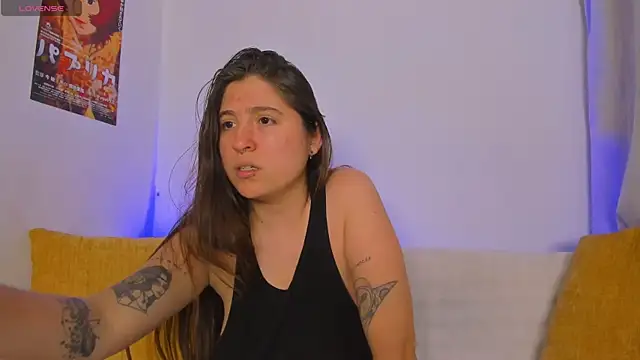 Ana Torres  online show from May 15, 2026, 9:44 pm