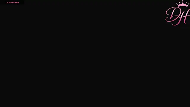 Snapshot of Daphne_Hills chatting on June 25, 2026, 9:52 pm Daphne Hills online show from June 25, 2026, 9:52 pm