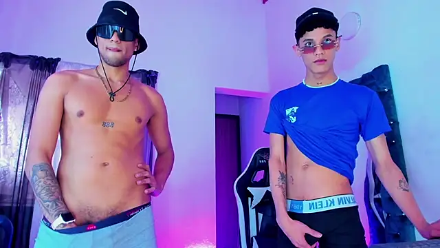 Snapshot of Bad_boys07 chatting on November 15, 2025, 2:13 pm Bad boys07 online show from November 15, 2025, 2:13 pm