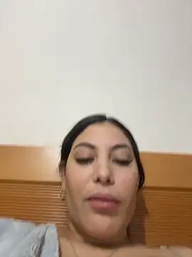 Anna Bitch Disgusting online show from January 17, 2026, 6:18 am