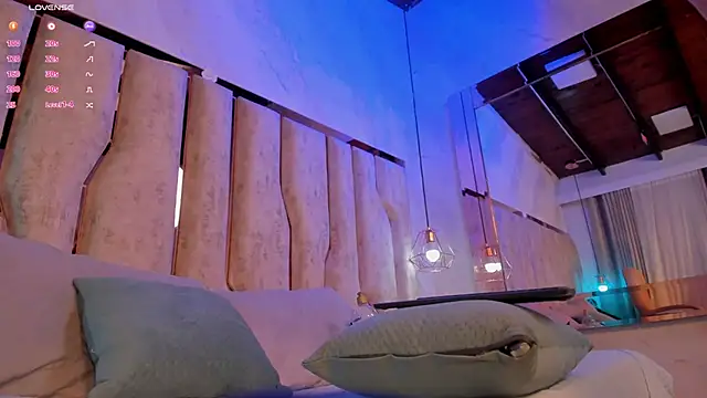 Caroline palmerr online show from February 12, 2026, 3:12 am