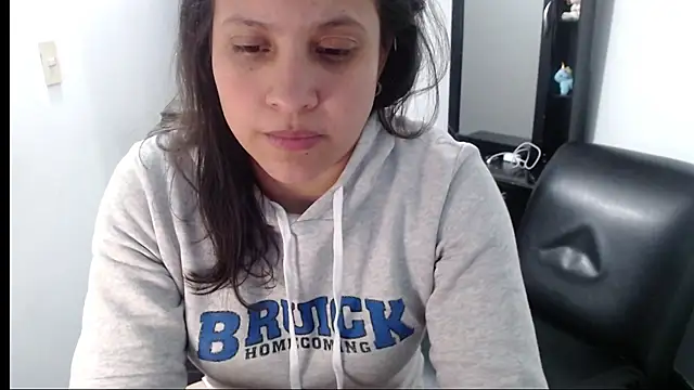 Snapshot of Little-rouse chatting on March 25, 2026, 12:16 am Little-rouse online show from March 25, 2026, 12:16 am