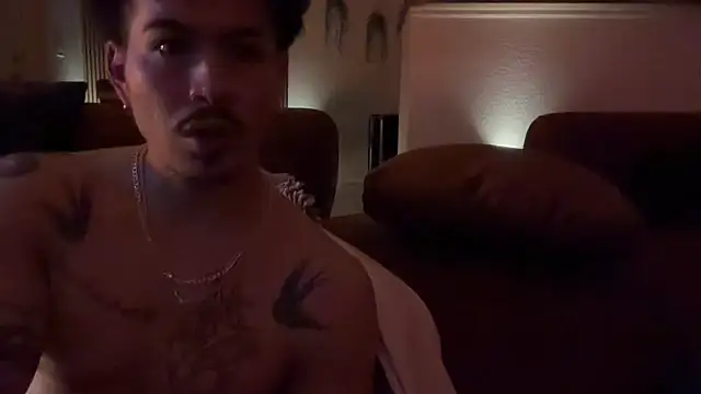 nudecouple100 online show from November 22, 2025, 3:05 am