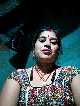 Hot kamla online show from November 19, 2025, 1:33 pm