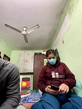 Cute hotzara online show from January 10, 2026, 4:47 am