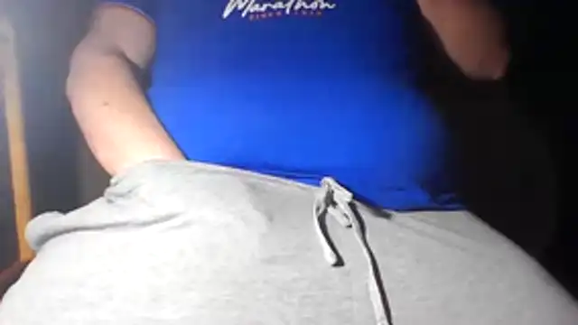 Snapshot of bigcumfrench chatting on March 29, 2026, 3:39 am bigcumfrench online show from March 29, 2026, 3:39 am