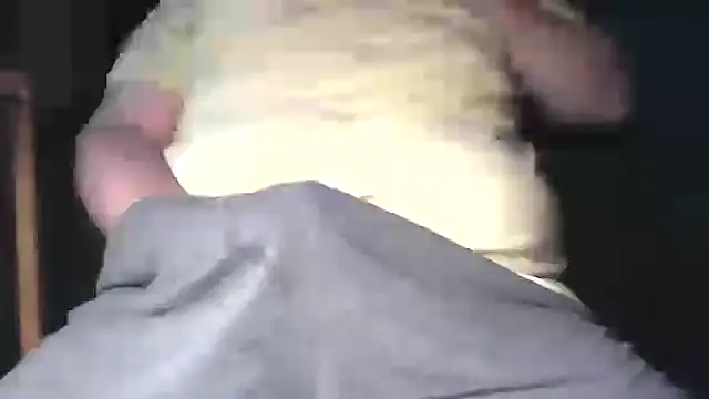 Snapshot of bigcumfrench chatting on April 11, 2026, 5:45 am bigcumfrench online show from April 11, 2026, 5:45 am