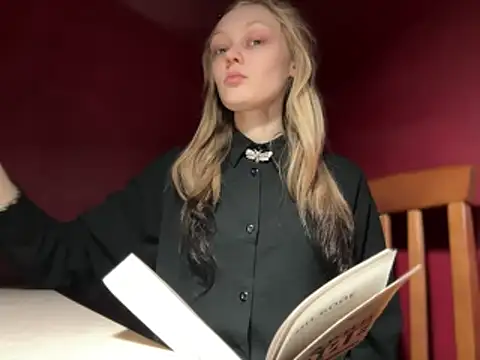 moonlight fiend online show from December 22, 2025, 11:18 am