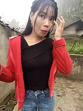 gugu0022 online show from February 15, 2026, 1:24 am