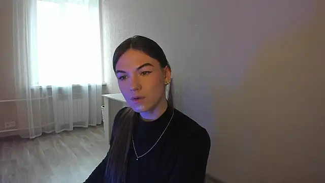 luna lust 212 online show from April 1, 2026, 4:35 am