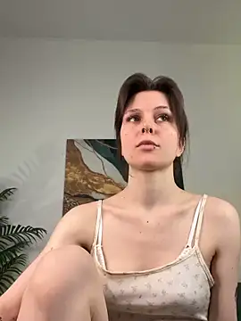 Snapshot of Shy_Vivi chatting on February 19, 2026, 11:17 am Shy Vivi online show from February 19, 2026, 11:17 am