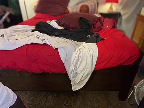 Snapshot of SirDaddylicious chatting on January 16, 2026, 6:56 pm SirDaddylicious online show from January 16, 2026, 6:56 pm