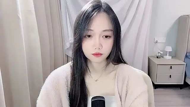 BoiI2u online show from December 16, 2025, 3:17 pm