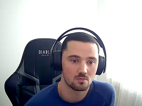 Snapshot of Handsomeboy4you chatting on November 12, 2025, 2:06 pm Handsomeboy4you online show from November 12, 2025, 2:06 pm