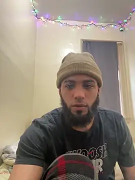 Snapshot of jloco954 chatting on April 7, 2026, 10:31 pm jloco954 online show from April 7, 2026, 10:31 pm