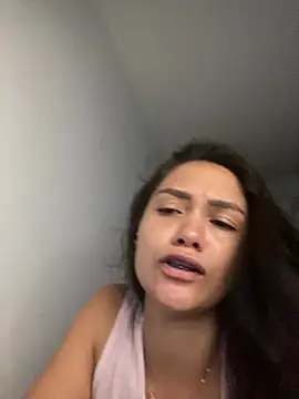 carolsapequinha online show from February 1, 2026, 3:21 pm