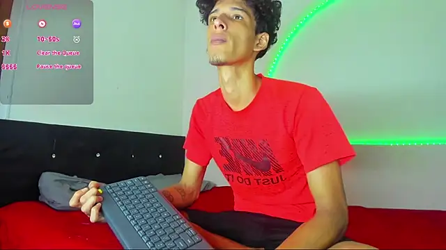 kaiborman00 online show from April 11, 2026, 3:00 am