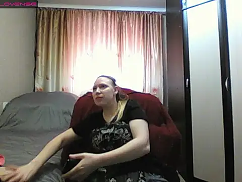 JenniDeep online show from February 23, 2026, 10:12 am