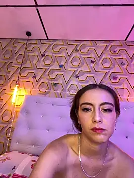 Snapshot of MelanyyJhonson15 chatting on November 25, 2025, 11:38 pm MelanyyJhonson15 online show from November 25, 2025, 11:38 pm