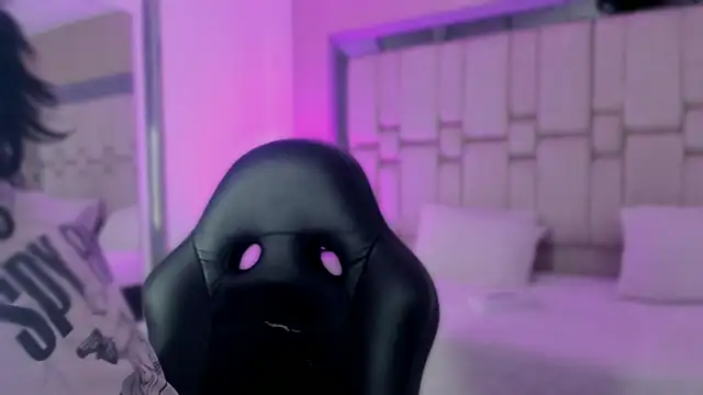 SnakeMuse online show from January 9, 2026, 3:53 am