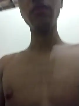 Snapshot of Thws1n chatting on November 15, 2025, 10:37 pm Thws1n online show from November 15, 2025, 10:37 pm