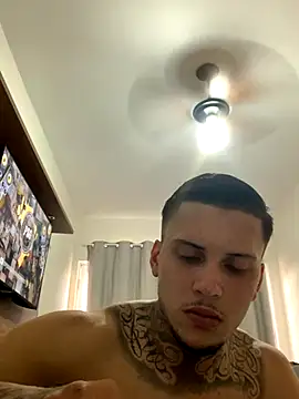 Snapshot of Ryanzl017 chatting on November 27, 2025, 9:17 pm Ryanzl017 online show from November 27, 2025, 9:17 pm