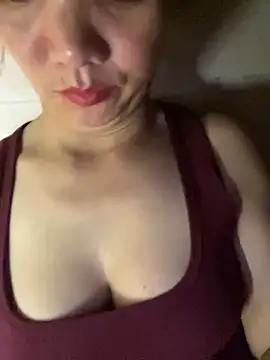 Snapshot of Diana-sexyy chatting on February 14, 2026, 1:52 pm Diana-sexyy online show from February 14, 2026, 1:52 pm