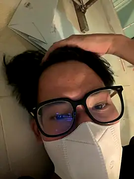 MEFUN- online show from November 18, 2025, 4:55 pm