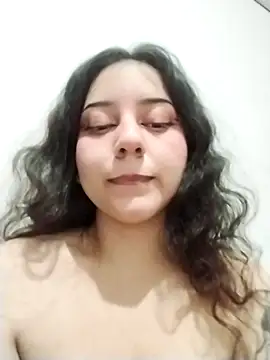 chibi love online show from November 17, 2025, 5:24 am