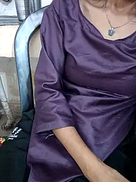 Asha devi90 online show from May 18, 2026, 11:21 pm