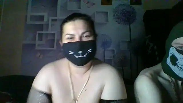 honey sweet couple online show from November 20, 2025, 5:34 pm