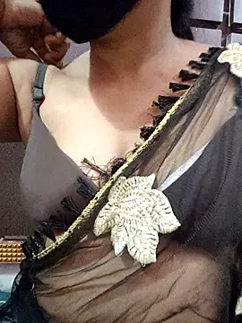 mahalaxmi teluguammai online show from November 14, 2025, 10:14 am