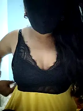 mahalaxmi teluguammai online show from November 30, 2025, 8:29 am