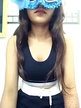 Snapshot of TINA9900 chatting on November 13, 2025, 12:59 pm TINA9900 online show from November 13, 2025, 12:59 pm