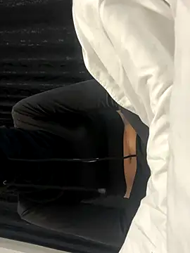 Snapshot of MaryPretty chatting on November 14, 2025, 9:24 pm MaryPretty online show from November 14, 2025, 9:24 pm