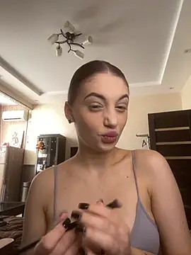 EmersonBennett online show from November 22, 2025, 8:46 am