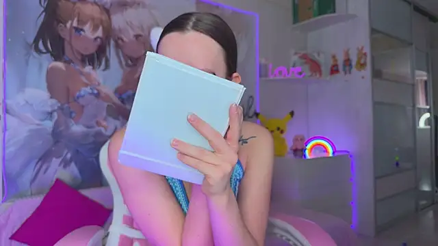 CheekySashaCharm online show from April 8, 2026, 8:47 am