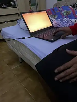 Snapshot of sweetblacky87 chatting on February 27, 2026, 10:32 pm sweetblacky87 online show from February 27, 2026, 10:32 pm