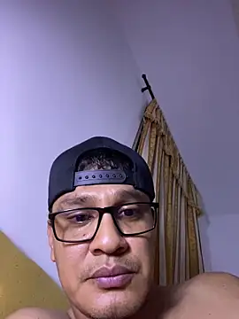 Snapshot of juanlopjl chatting on November 23, 2025, 1:38 am juanlopjl online show from November 23, 2025, 1:38 am