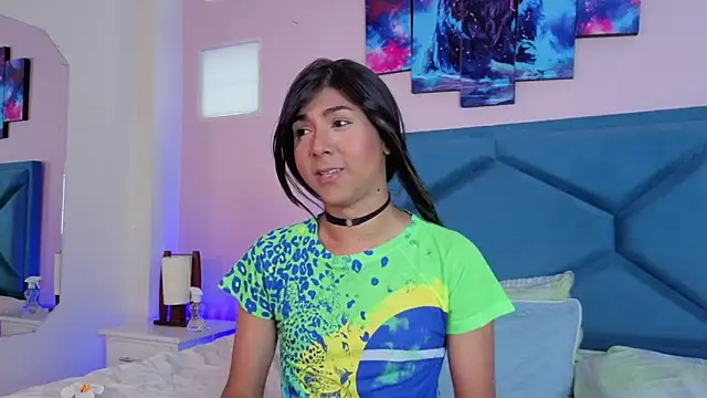 Snapshot of Hopemoretti chatting on November 17, 2025, 5:30 pm Hopemoretti online show from November 17, 2025, 5:30 pm