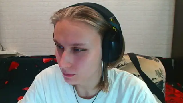 Snapshot of VerucaHalston chatting on November 20, 2025, 1:33 pm VerucaHalston online show from November 20, 2025, 1:33 pm