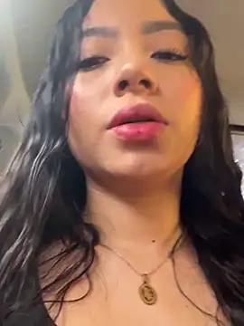Kamie SebasDolce online show from May 21, 2026, 1:18 pm