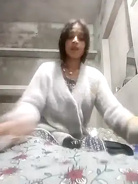 Snapshot of Mohni_hote chatting on February 1, 2026, 9:24 pm Mohni hote online show from February 1, 2026, 9:24 pm