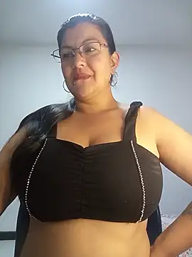 CelesteAlvarez1989 online show from July 27, 2026, 4:52 am