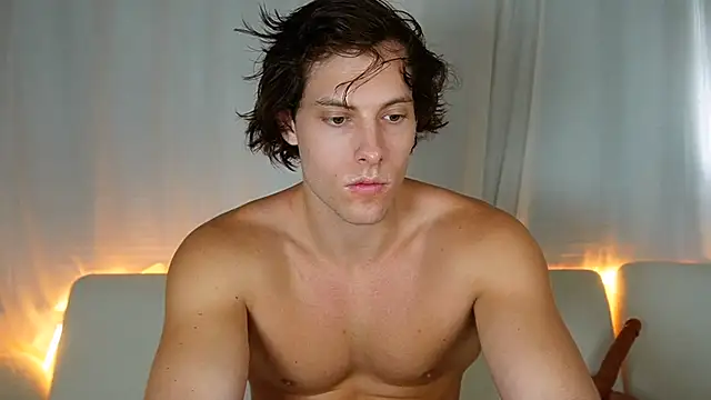 Snapshot of alex_islivee chatting on March 19, 2026, 8:57 pm alex islivee online show from March 19, 2026, 8:57 pm