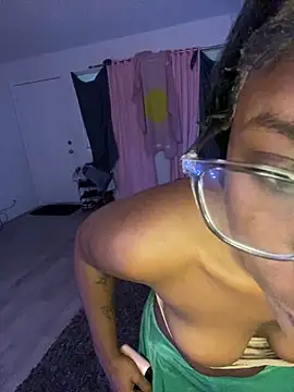 Mistresslucyxxx online show from November 17, 2025, 9:15 am