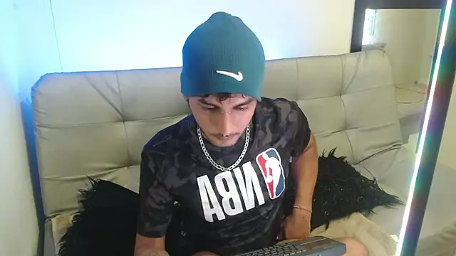 Brunicci online show from November 14, 2025, 7:18 am