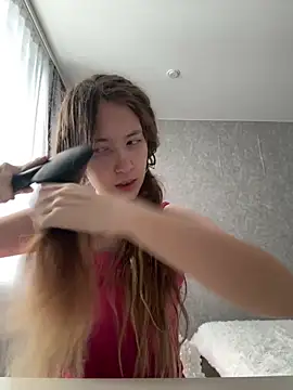 Holy Poly online show from December 22, 2025, 8:22 am