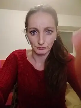 CrazyMaya39 online show from February 18, 2026, 9:00 pm