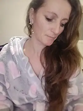 Snapshot of CrazyMaya39 chatting on April 20, 2026, 9:27 pm CrazyMaya39 online show from April 20, 2026, 9:27 pm